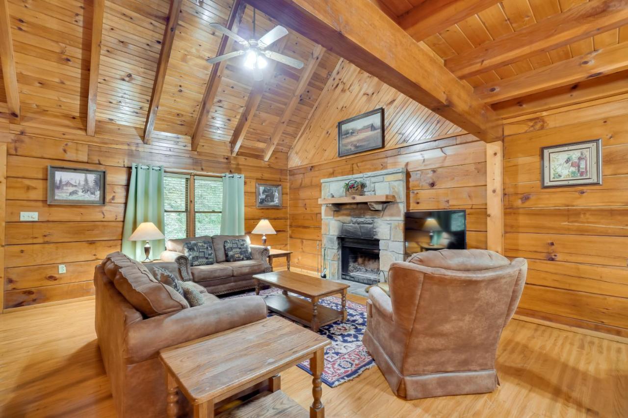 Cabin With Hot Tub About 6 Mi To Downtown Gatlinburg! Exterior foto