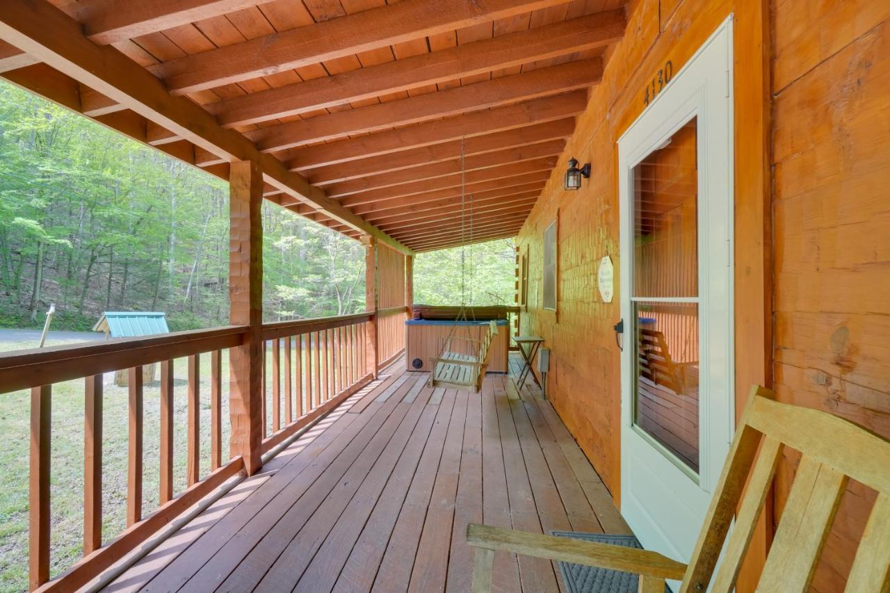 Cabin With Hot Tub About 6 Mi To Downtown Gatlinburg! Exterior foto